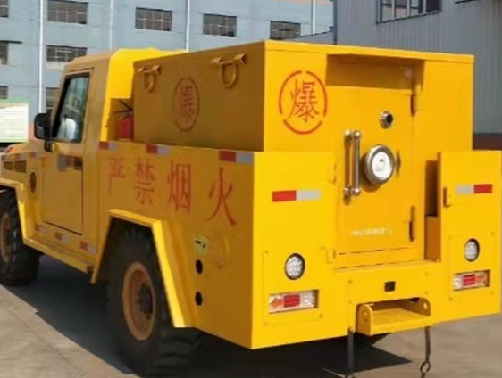 阳东凯龙爆破器材运输车：保障爆破任务的安全运行