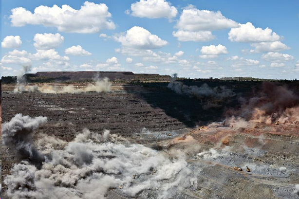阳东矿山作业中常用的爆破设备有哪些？