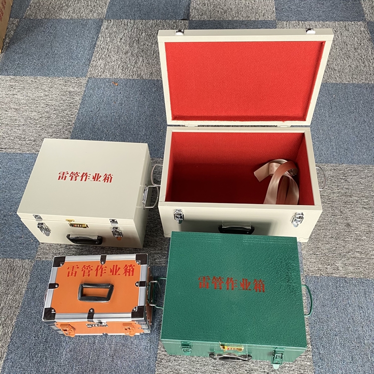 阳东爆破工程作业箱如何选择？玻璃钢与传统材质的全面对比